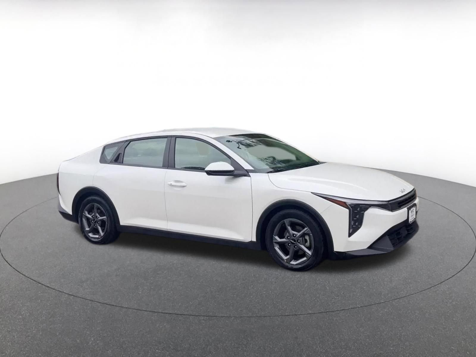 Used 2025 Kia K4 FWD video 2