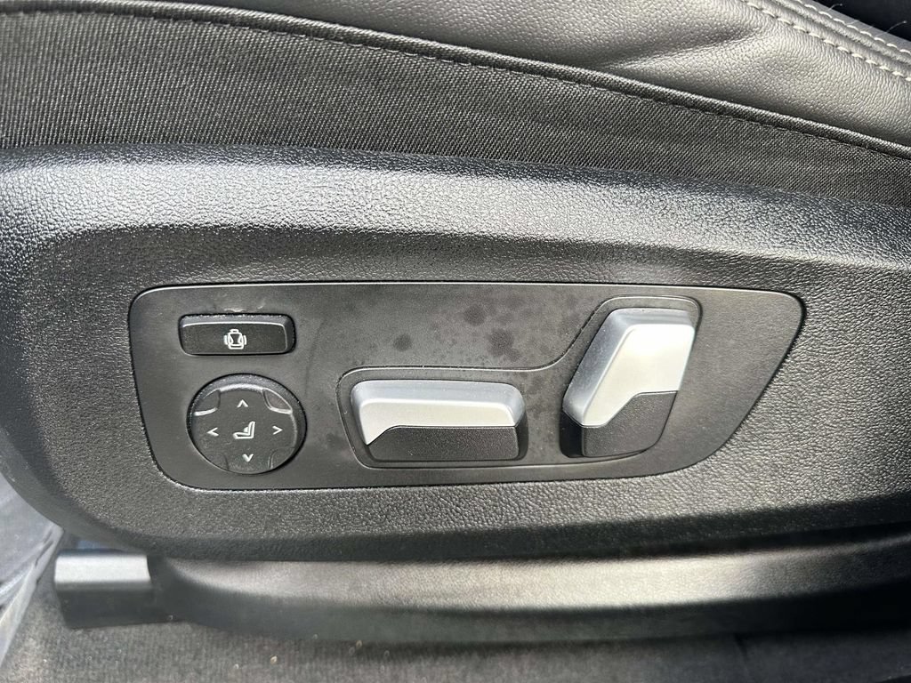 Used 2026 BMW X5 xDrive40i AWD/4WD image 21
