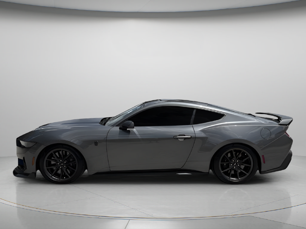 Used 2026 Ford Mustang Dark Horse RWD image 2