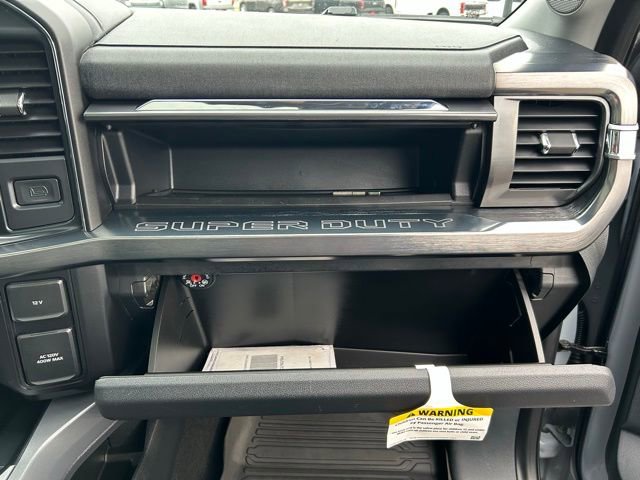 Used 2025 Ford F350 Lariat w/ Black Appearance Package image 41