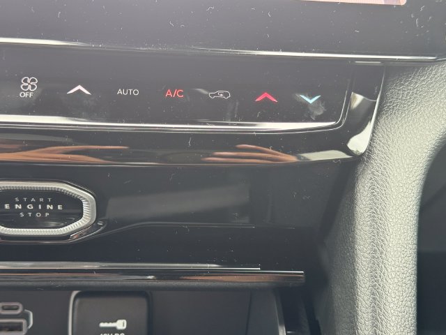 New 2027 Jeep Grand Cherokee L Limited AWD/4WD image 39