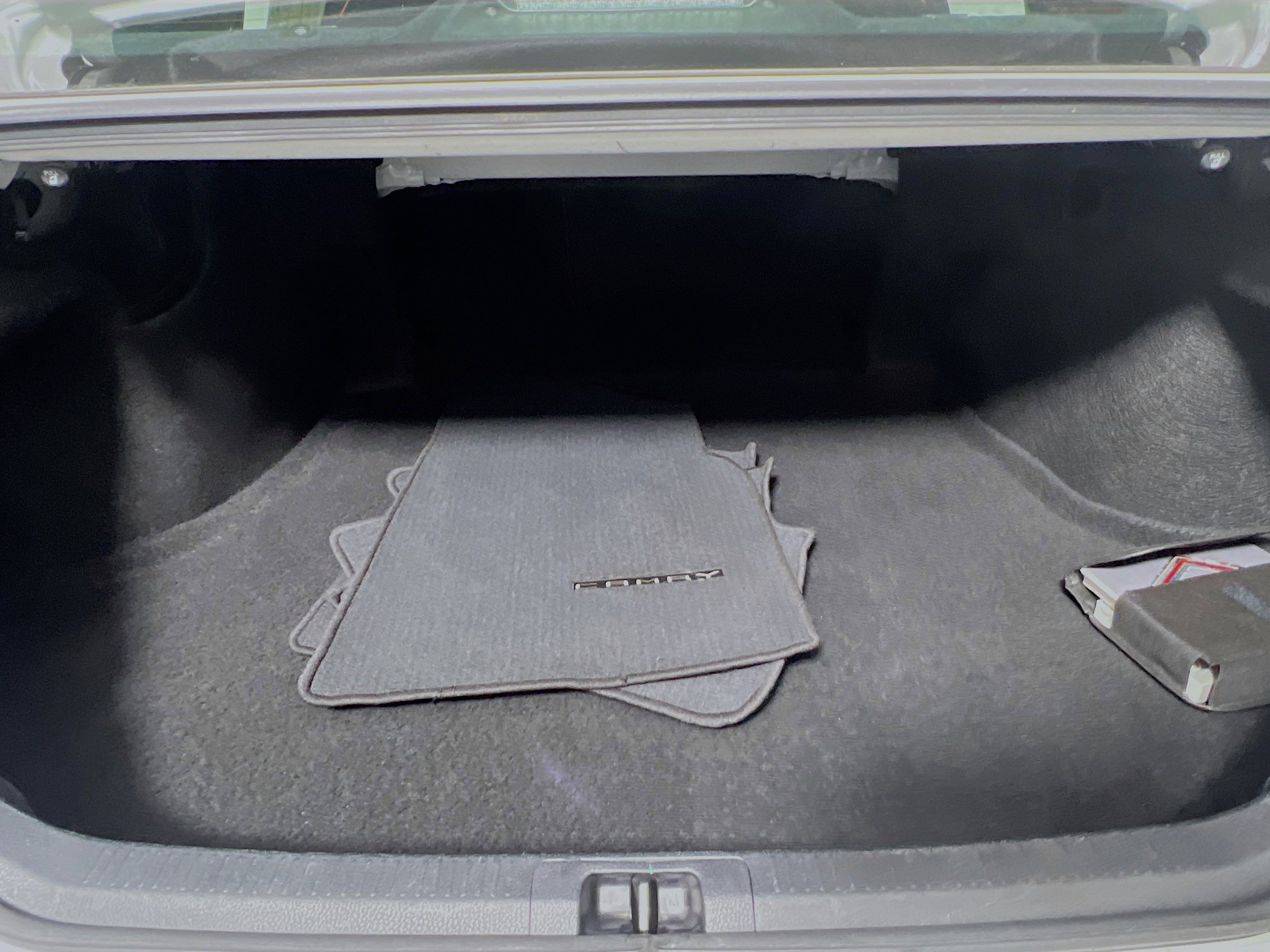 Used 2023 Toyota Camry SE image 32