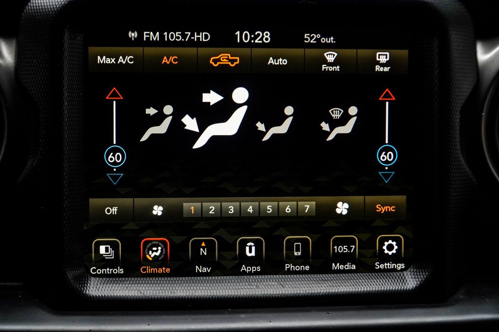 Used 2022 Jeep Gladiator Willys AWD/4WD image 23