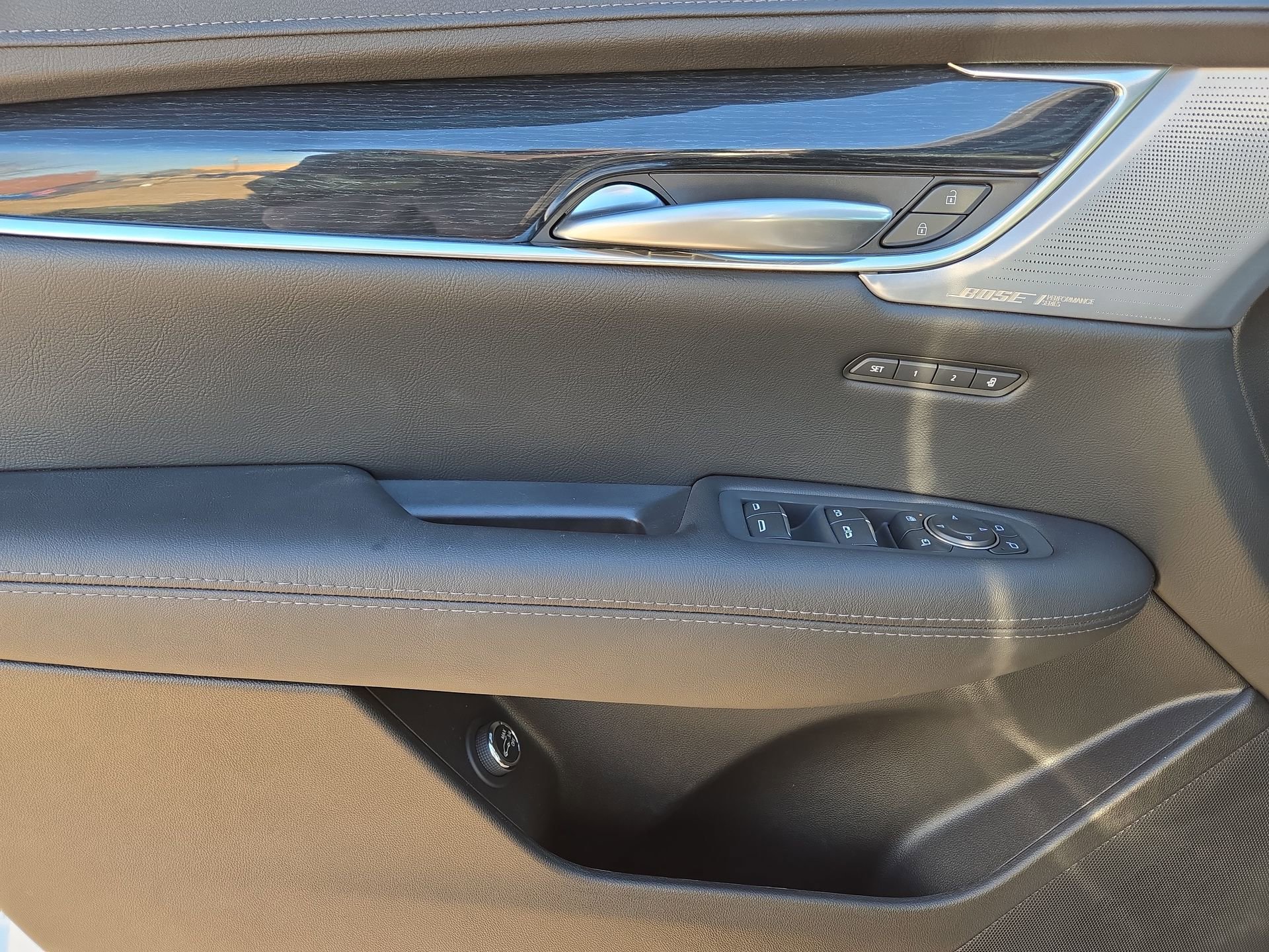 New 2025 Cadillac XT5 Premium Luxury w/ Technology Package FWD image 15
