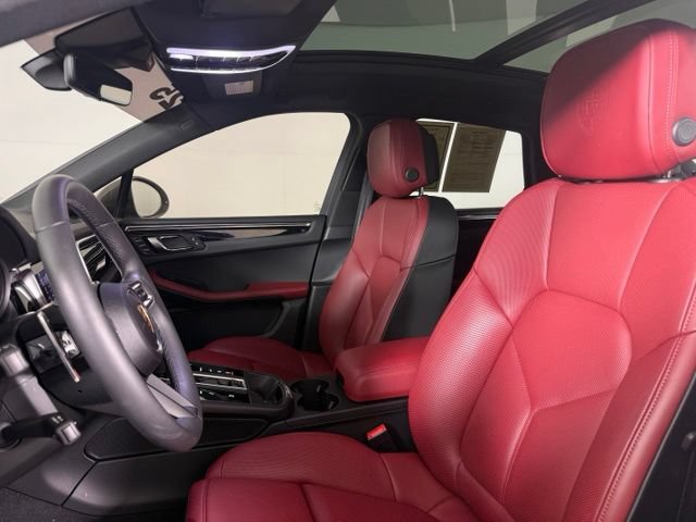 Used 2025 Porsche Macan S AWD/4WD image 5