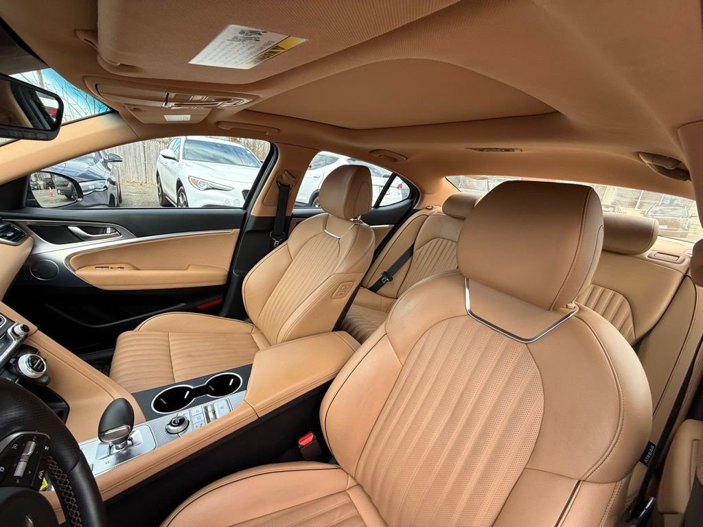 Used 2022 Genesis G70 2.0T w/ Prestige Package image 9