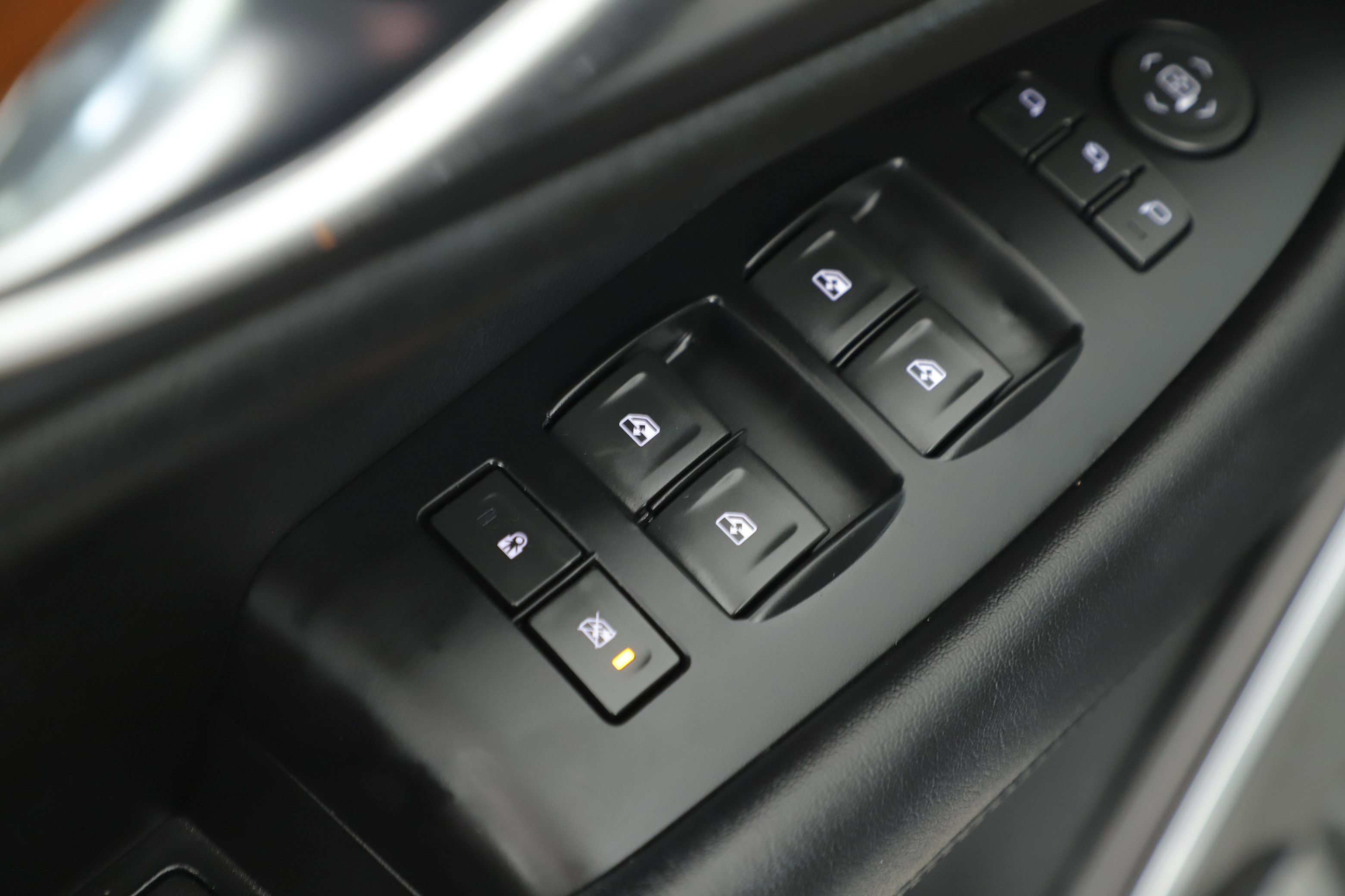 Used 2017 Cadillac Escalade Premium Luxury image 9