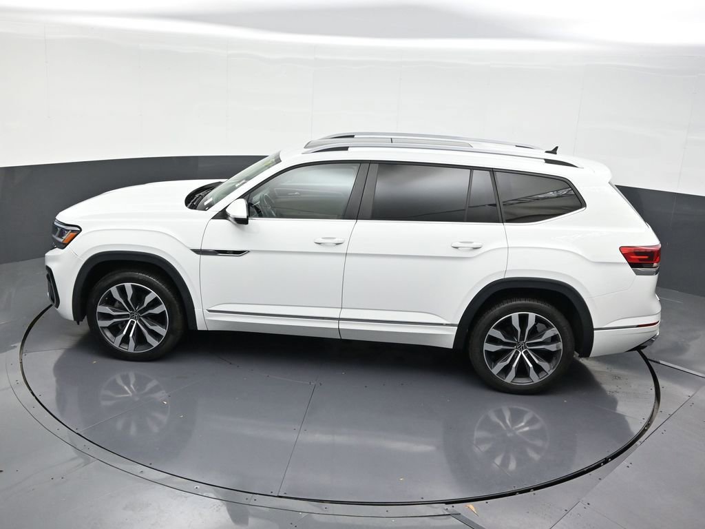 Used 2021 Volkswagen Atlas SEL R-Line image 16