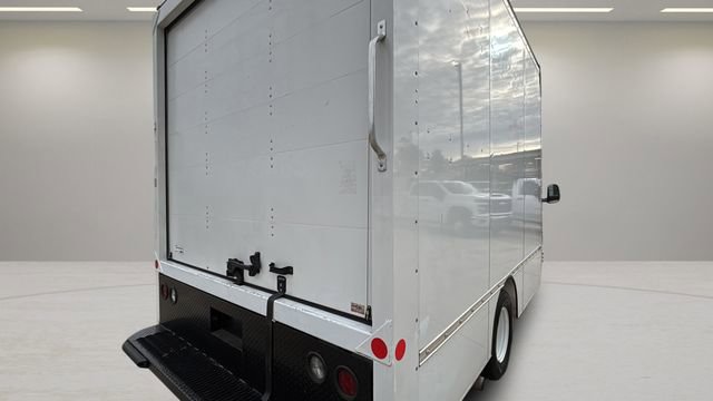 Used 2024 Ford E-350 and Econoline 350 Super Duty w/ Driver's Safety Package RWD image 34