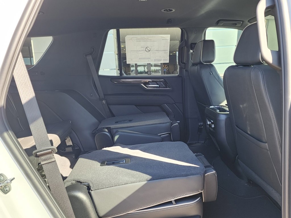 New 2026 GMC Yukon Elevation image 48