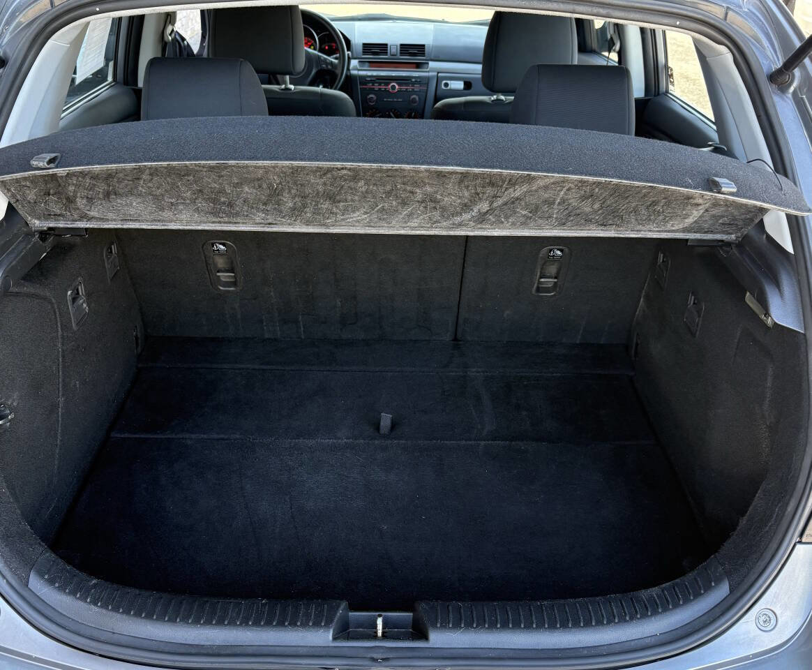 Used 2004 MAZDA MAZDA3 s FWD image 11