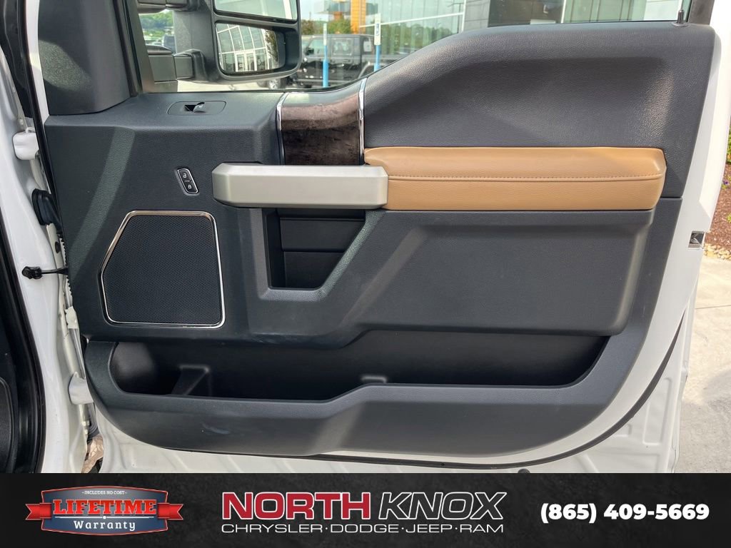 Used 2022 Ford F250 Lariat w/ Lariat Ultimate Package AWD/4WD image 28
