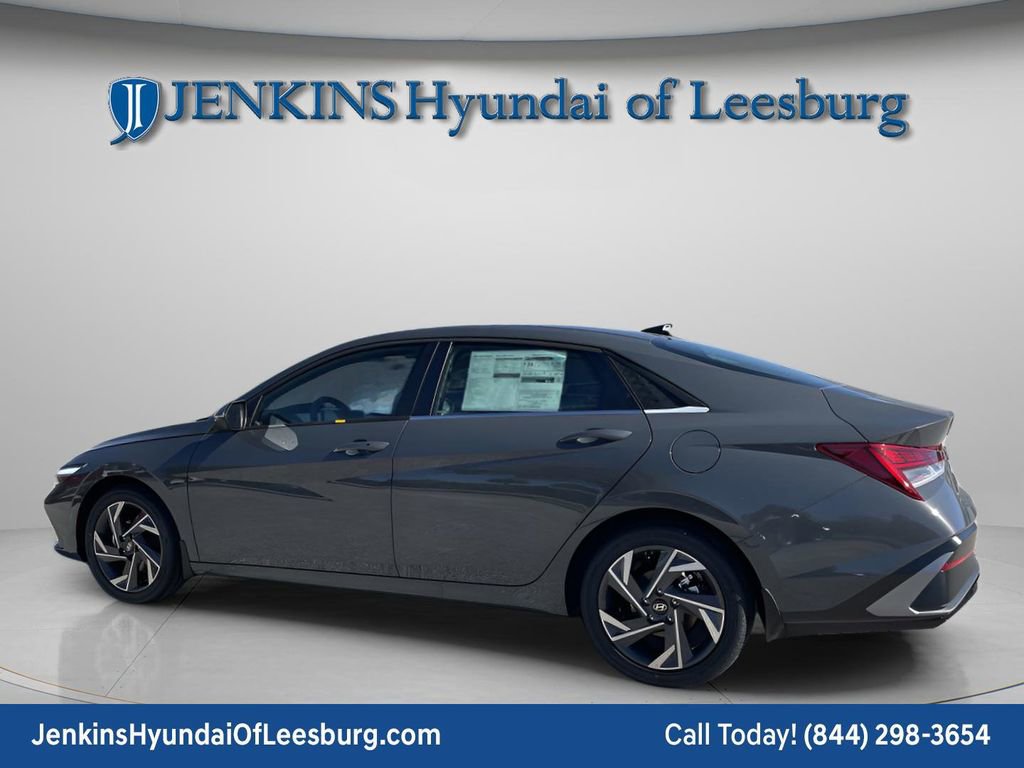 New 2026 Hyundai Elantra Limited image 8