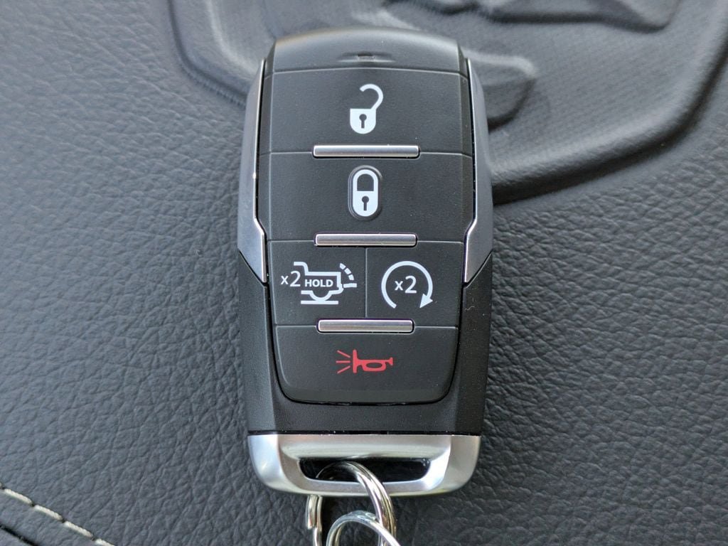 New 2026 RAM 3500 Laramie AWD/4WD image 34