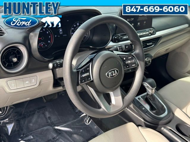 Used 2020 Kia Forte LXS FWD image 19