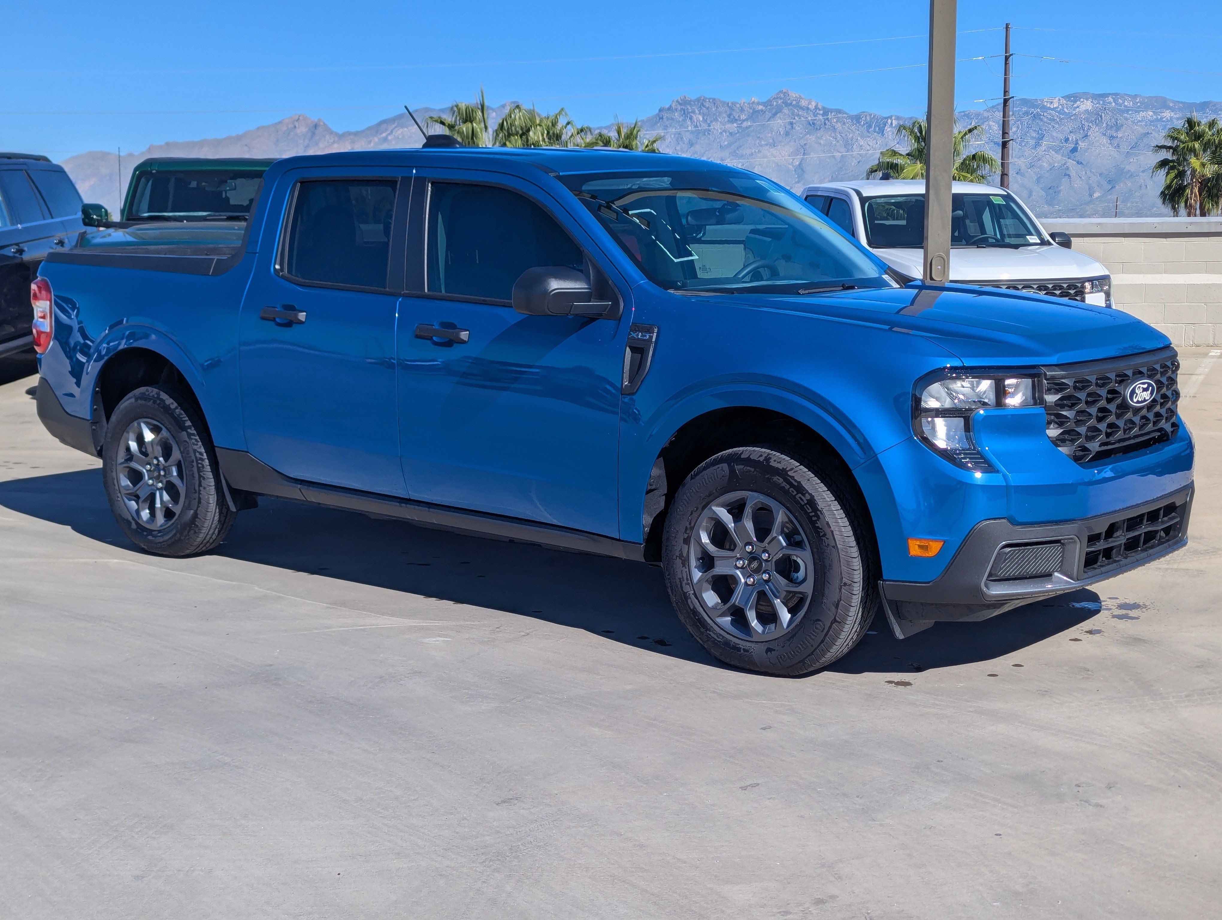 New 2025 Ford Maverick XLT