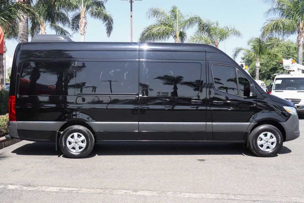 Used 2023 Mercedes-Benz Sprinter 2500 image 12