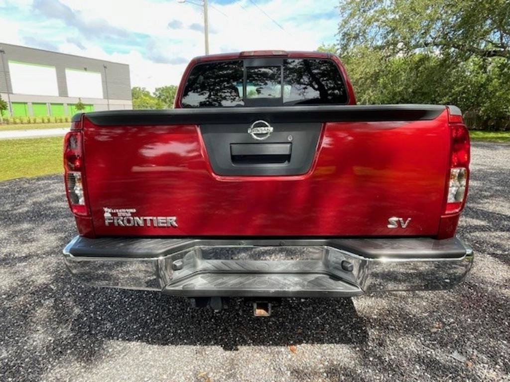Used 2019 Nissan Frontier SV image 5