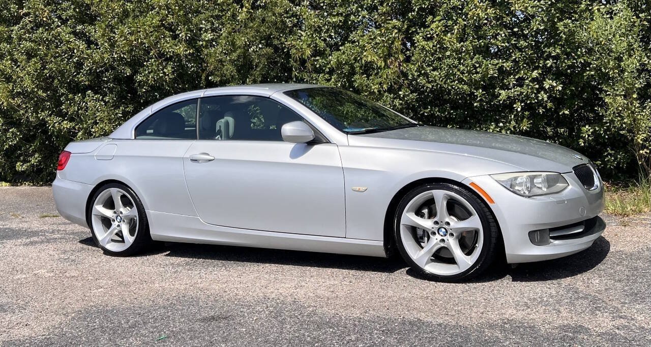 Used 2011 BMW 335i Convertible RWD image 13