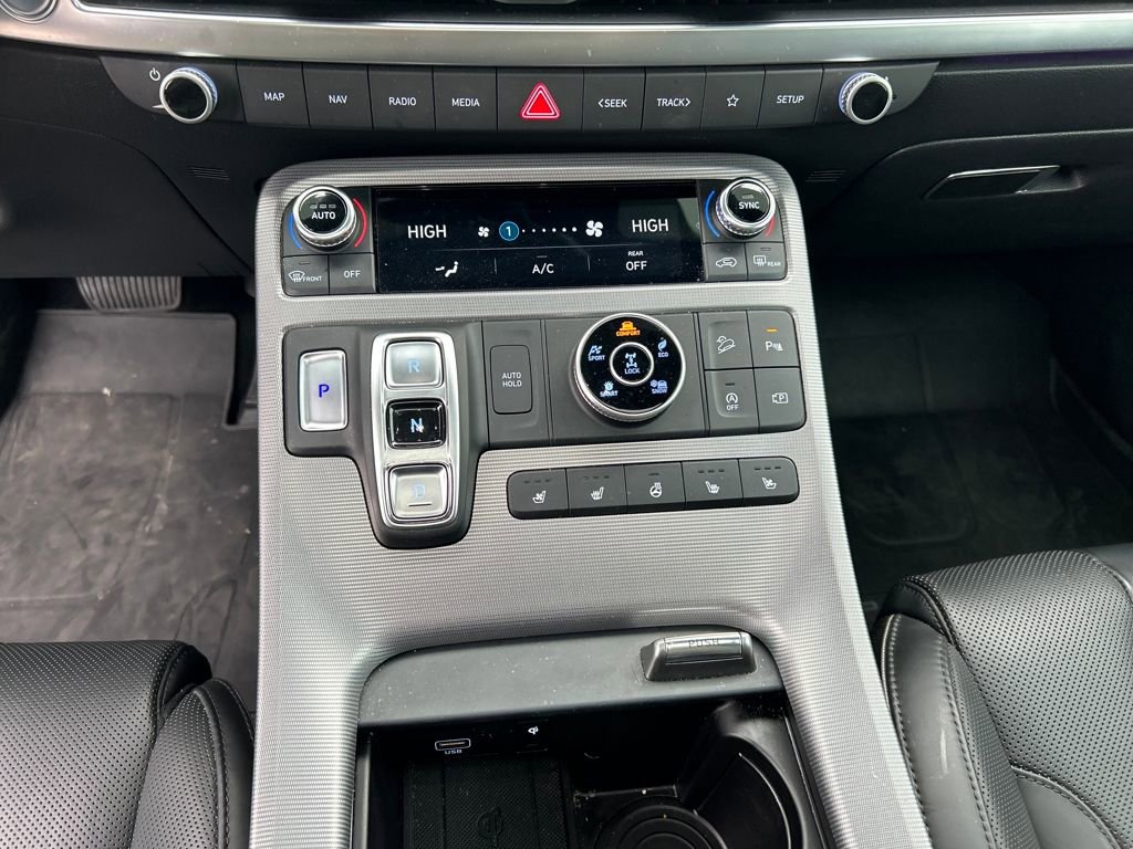 Used 2024 Hyundai Palisade Calligraphy image 21