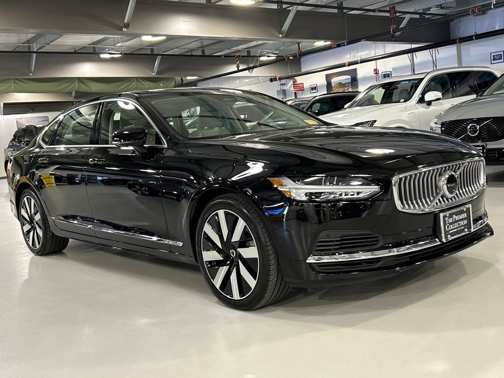 Certified 2024 Volvo S90 T8 Ultimate w/ Lounge Package