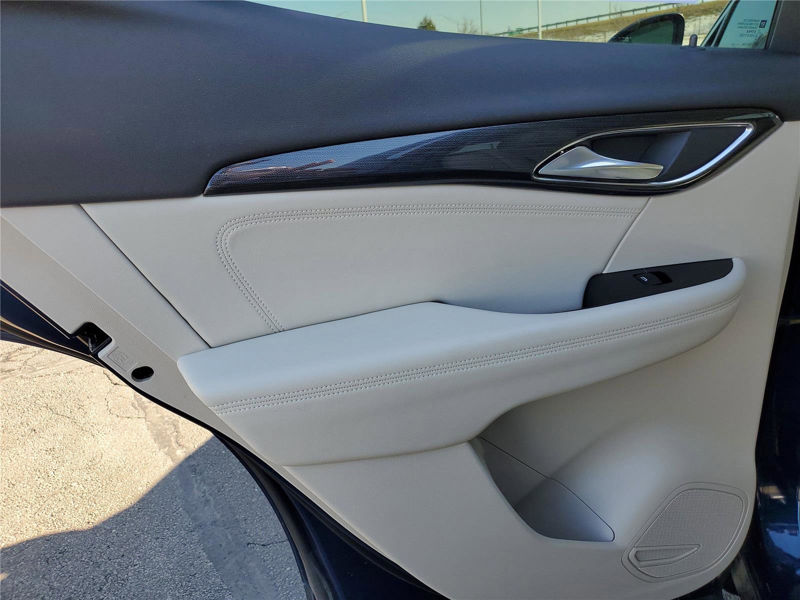 Used 2023 Buick Envision Preferred image 14