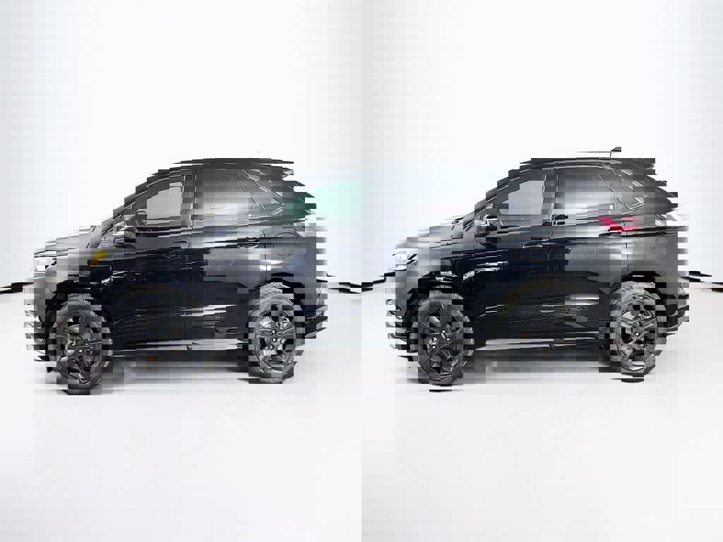 Certified 2019 Ford Edge ST w/ Convenience Package image 3