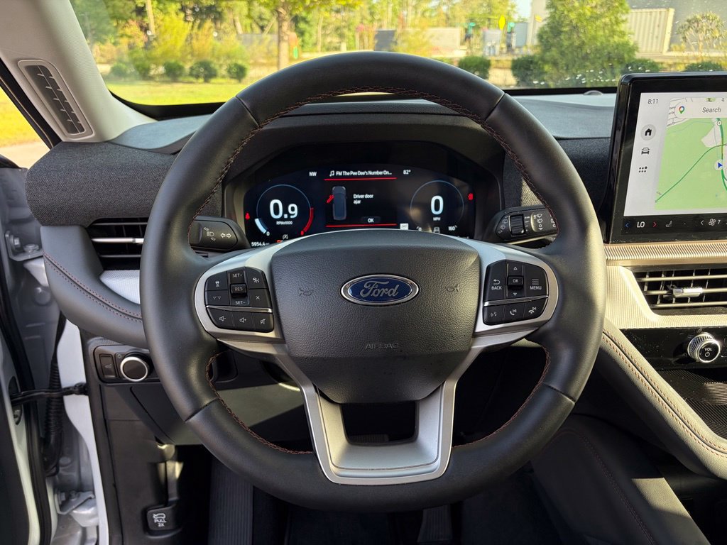 Used 2026 Ford Explorer Active RWD image 15