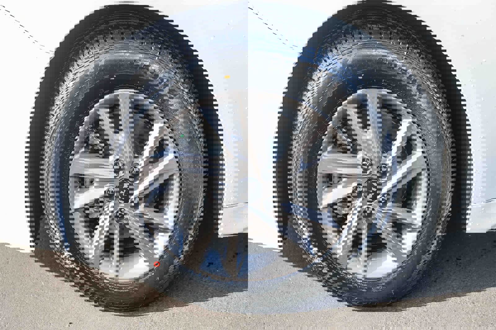 Used 2020 Kia Optima LX image 9