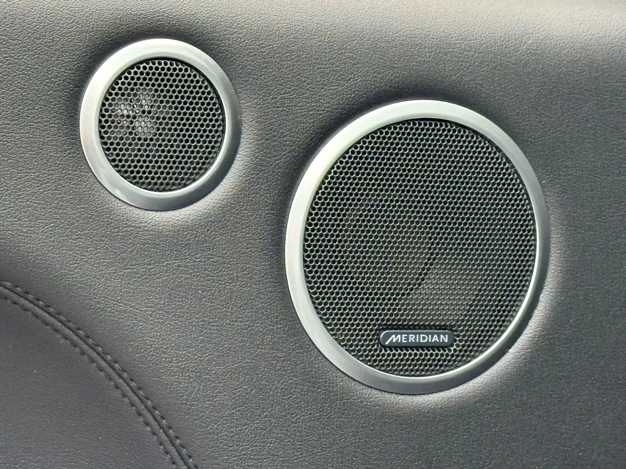 Used 2016 Land Rover Range Rover HSE image 26