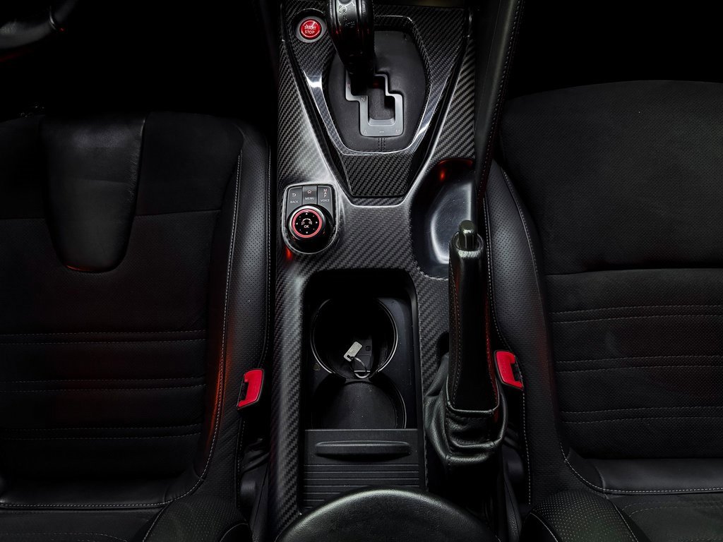 Used 2017 Nissan GT-R Premium image 24