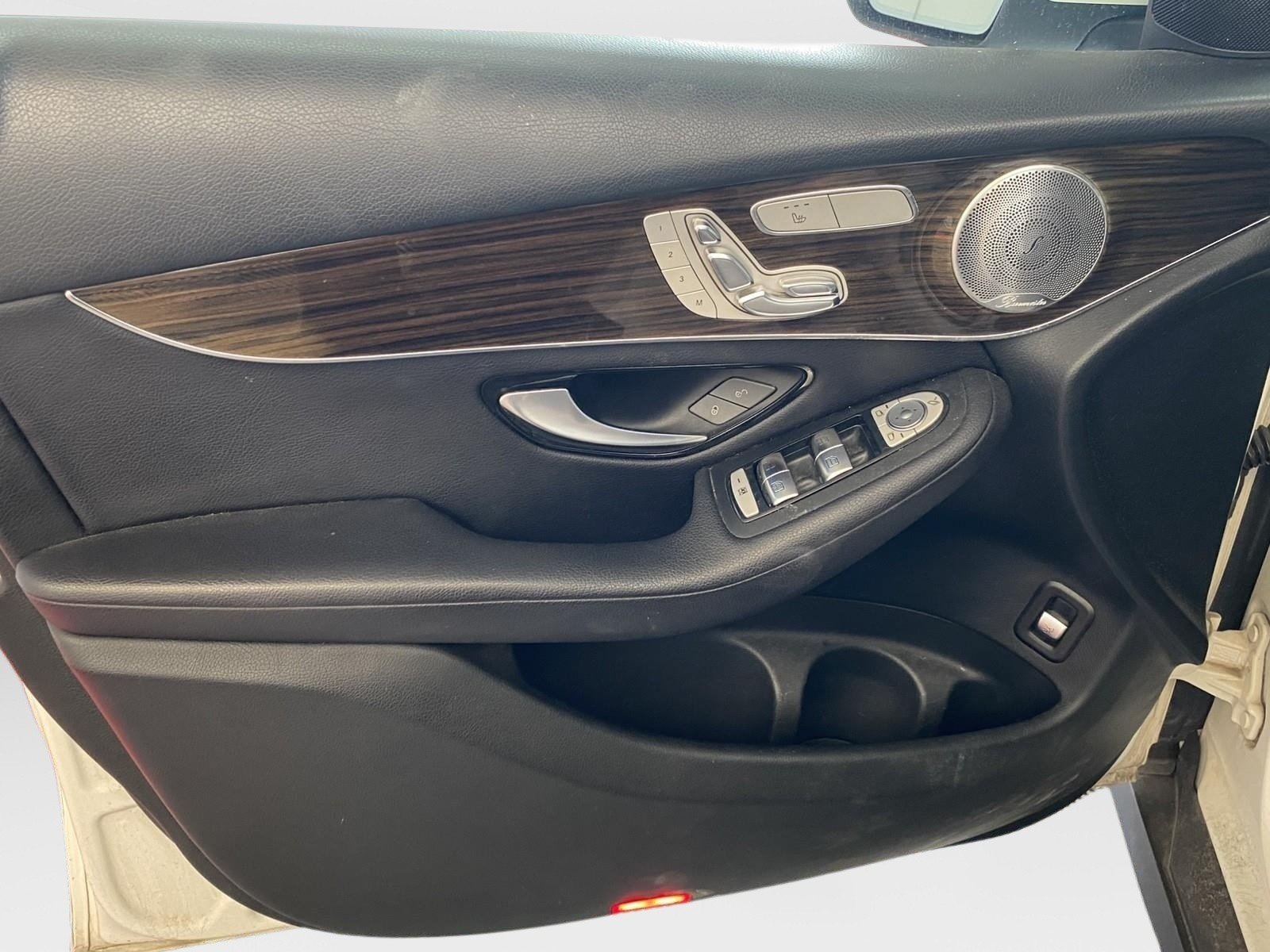Used 2018 Mercedes-Benz GLC 300 4MATIC Coupe image 20