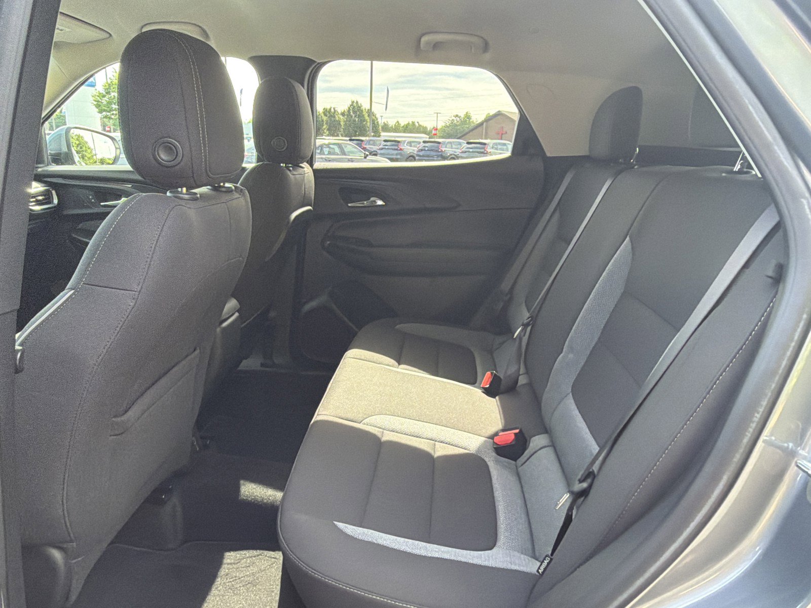 Used 2022 Chevrolet TrailBlazer LT w/ Convenience Package AWD/4WD image 9
