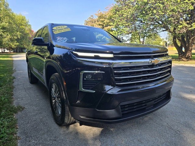 Used 2025 Chevrolet Traverse LT image 9