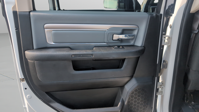 Used 2021 RAM 1500 Classic SLT AWD/4WD image 21