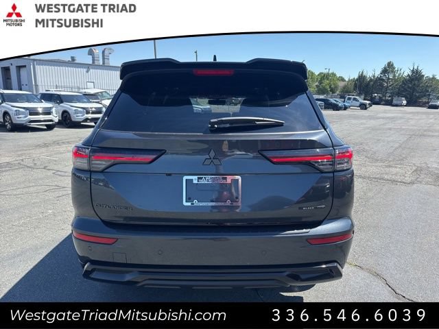 New 2026 Mitsubishi Outlander SEL Black Edition FWD image 5