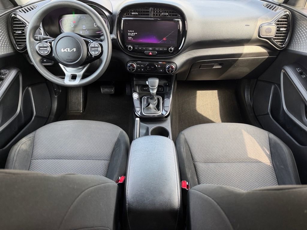 Used 2023 Kia Soul S image 15