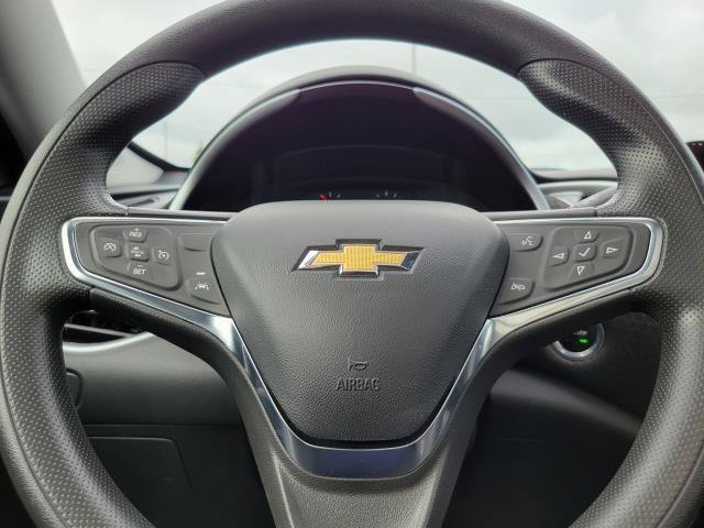 Used 2024 Chevrolet Malibu LT FWD image 11