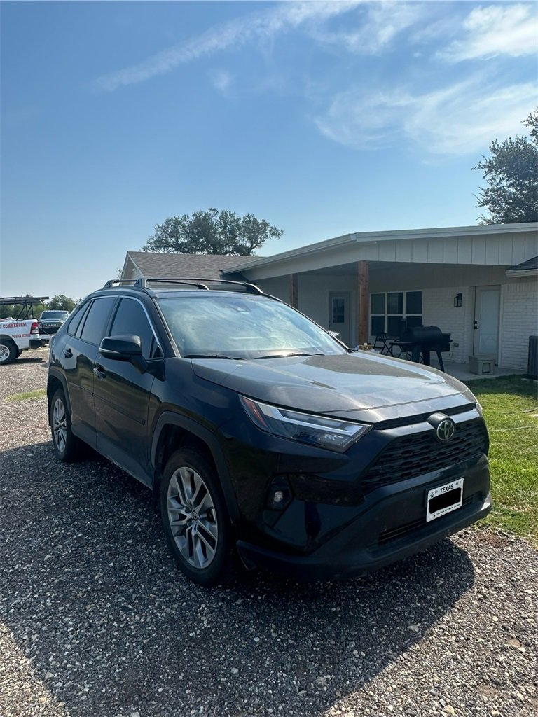 Used 2023 Toyota RAV4 XLE Premium image 13