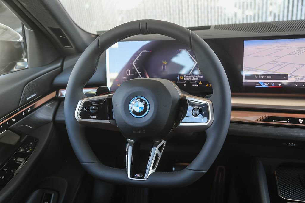 New 2026 BMW i5 eDrive40 w/ M Sport Package RWD image 12
