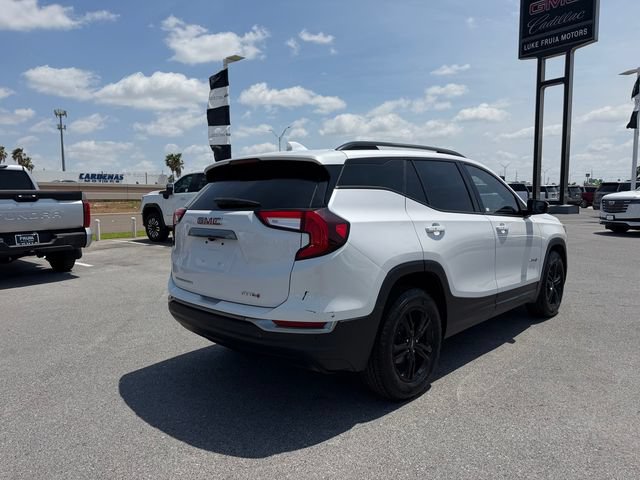 Used 2022 GMC Terrain AT4 w/ Tech Package AWD/4WD image 5