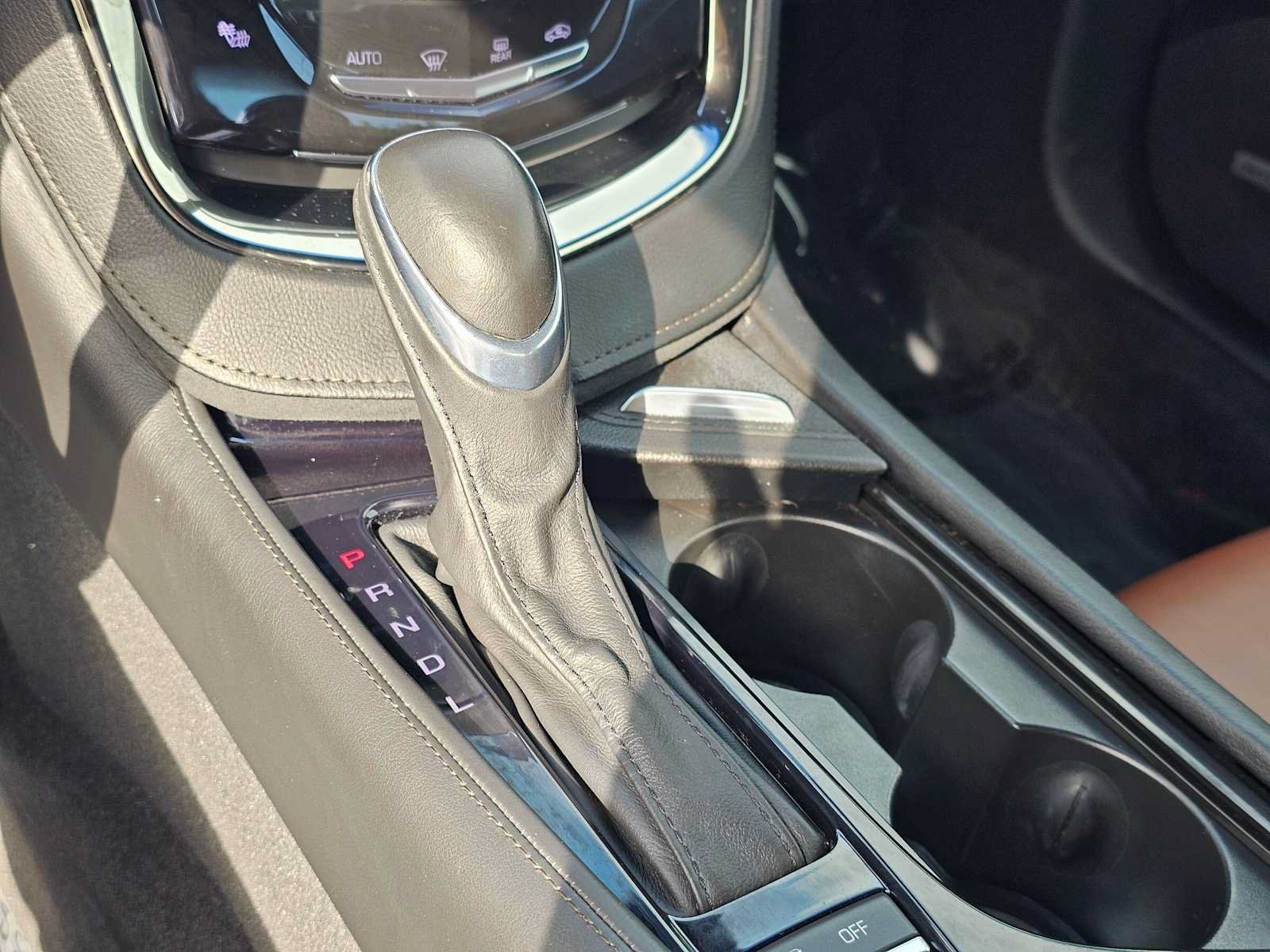 Used 2014 Cadillac ELR w/ Luxury Package FWD image 31