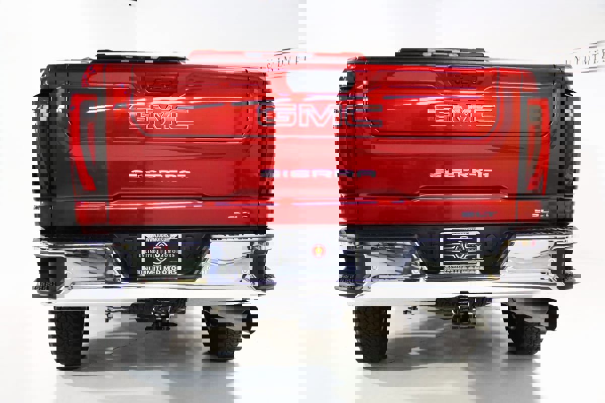 Used 2025 GMC Sierra 3500 SLT w/ SLT Premium Package image 39