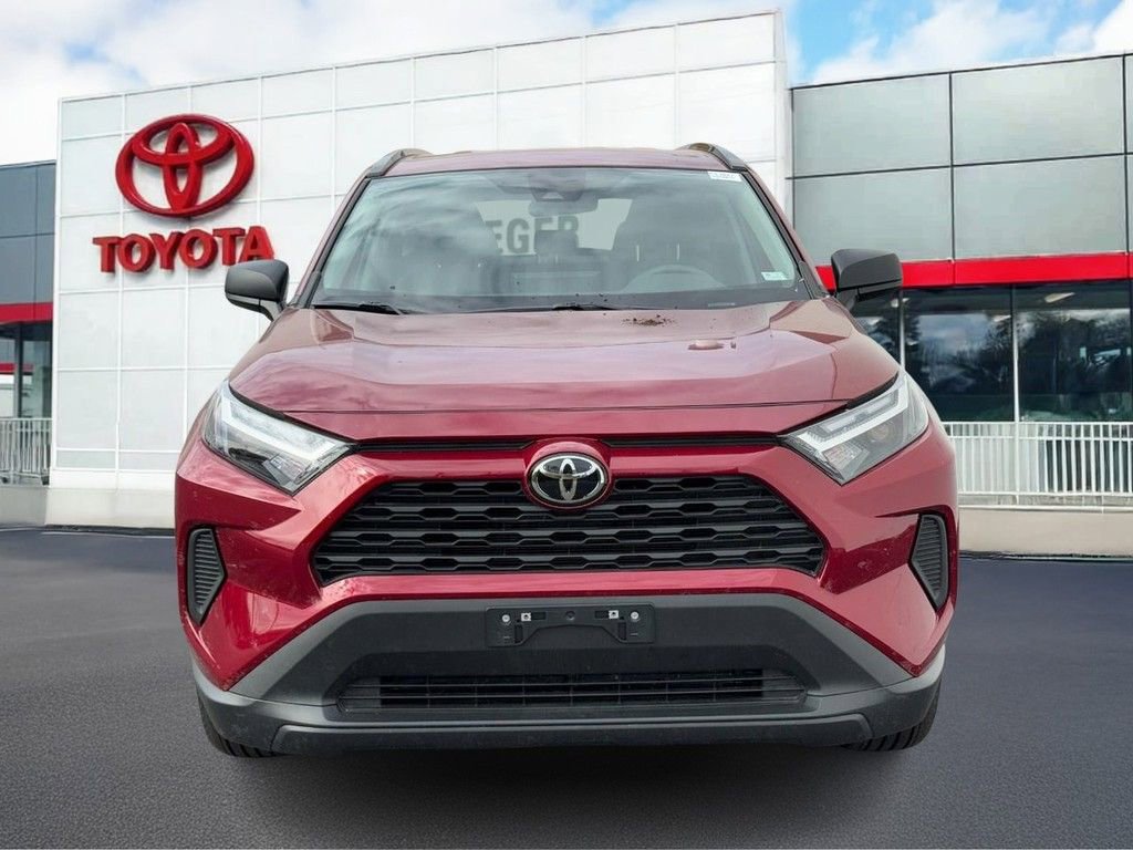Used 2025 Toyota RAV4 LE image 7