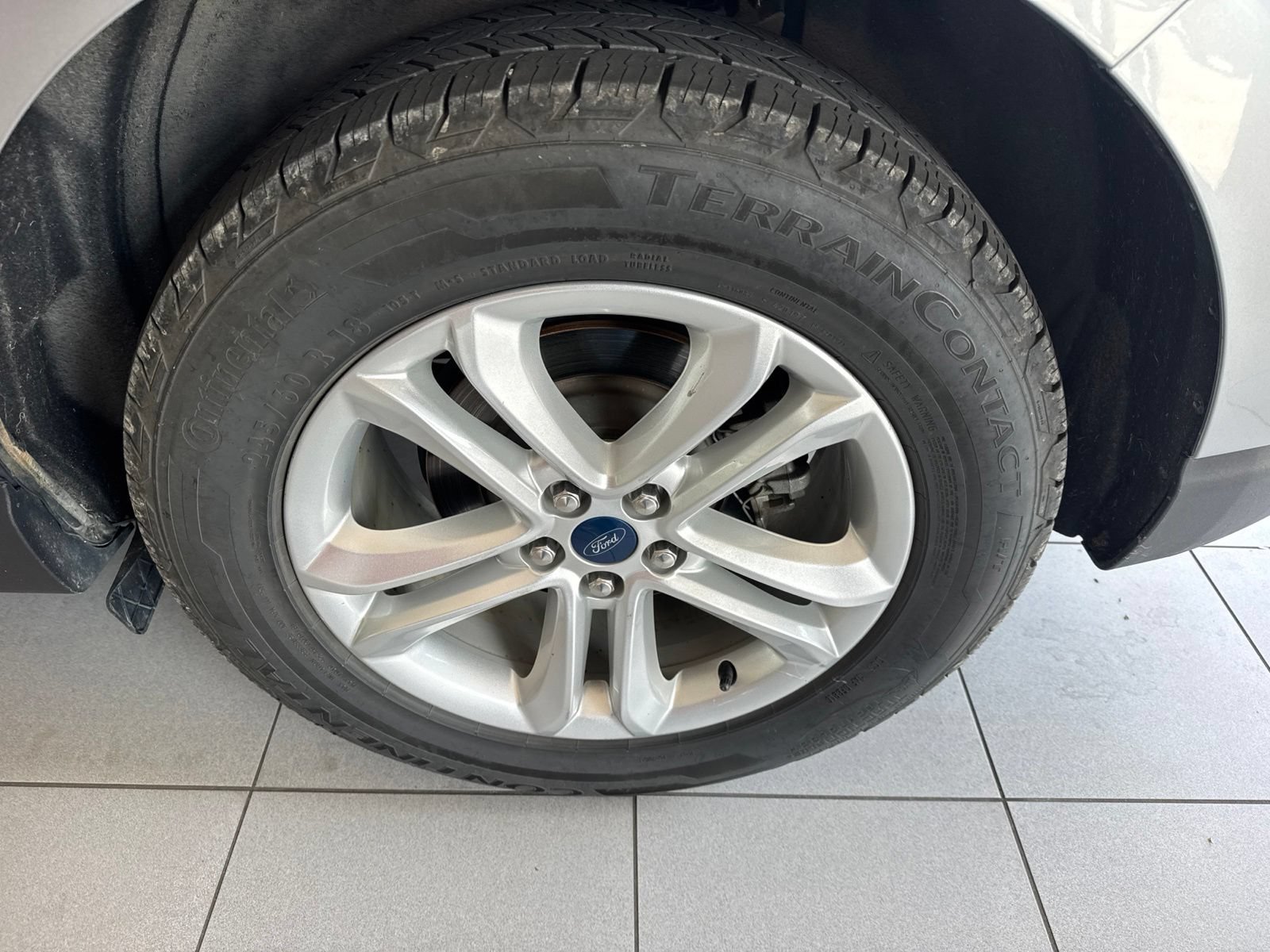 Used 2020 Ford Edge SEL FWD image 13