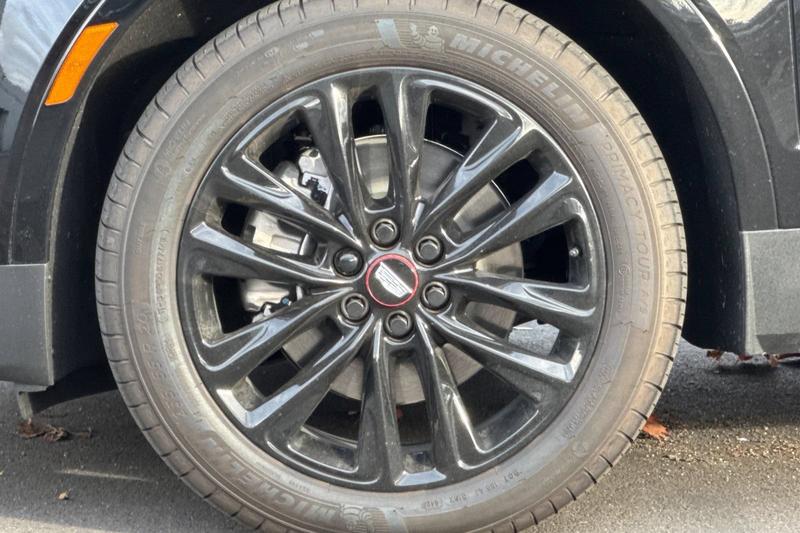 Used 2025 Cadillac XT5 Premium Luxury w/ LPO, Red Accent Package FWD image 41
