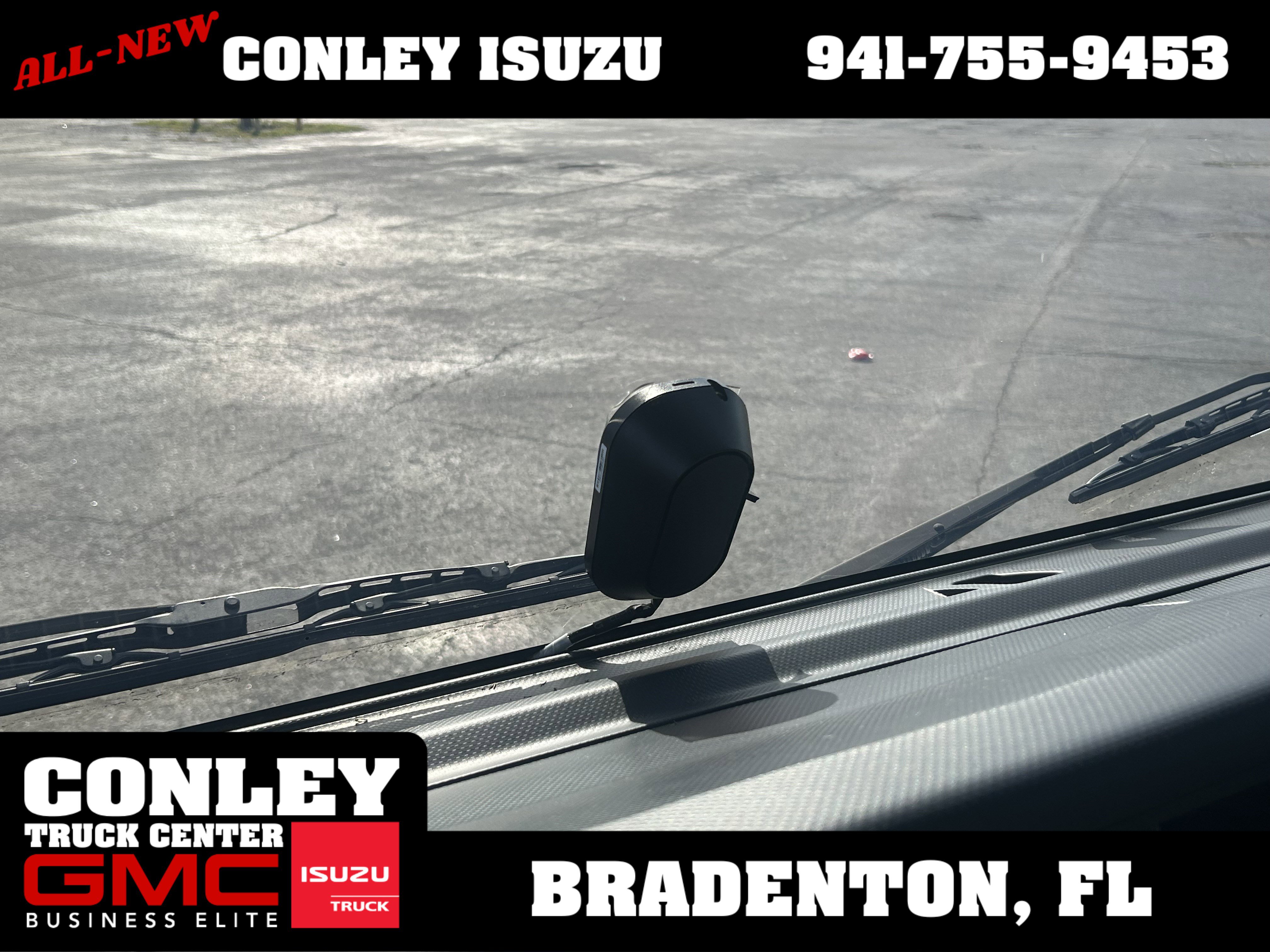 Used 2025 Isuzu NQR image 23