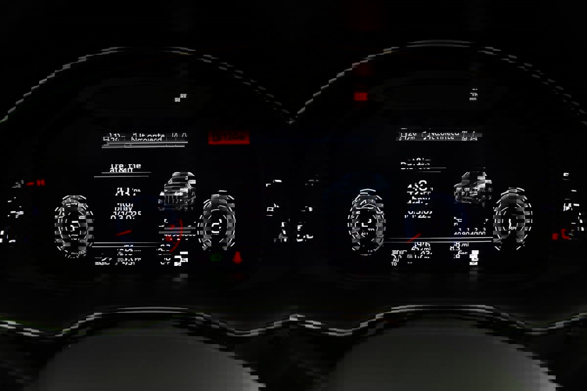 Used 2019 Audi Q8 Prestige image 18