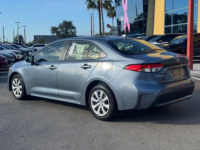 Used 2022 Toyota Corolla LE image 5