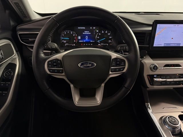 Used 2021 Ford Explorer XLT w/ Equipment Group 202A AWD/4WD image 21